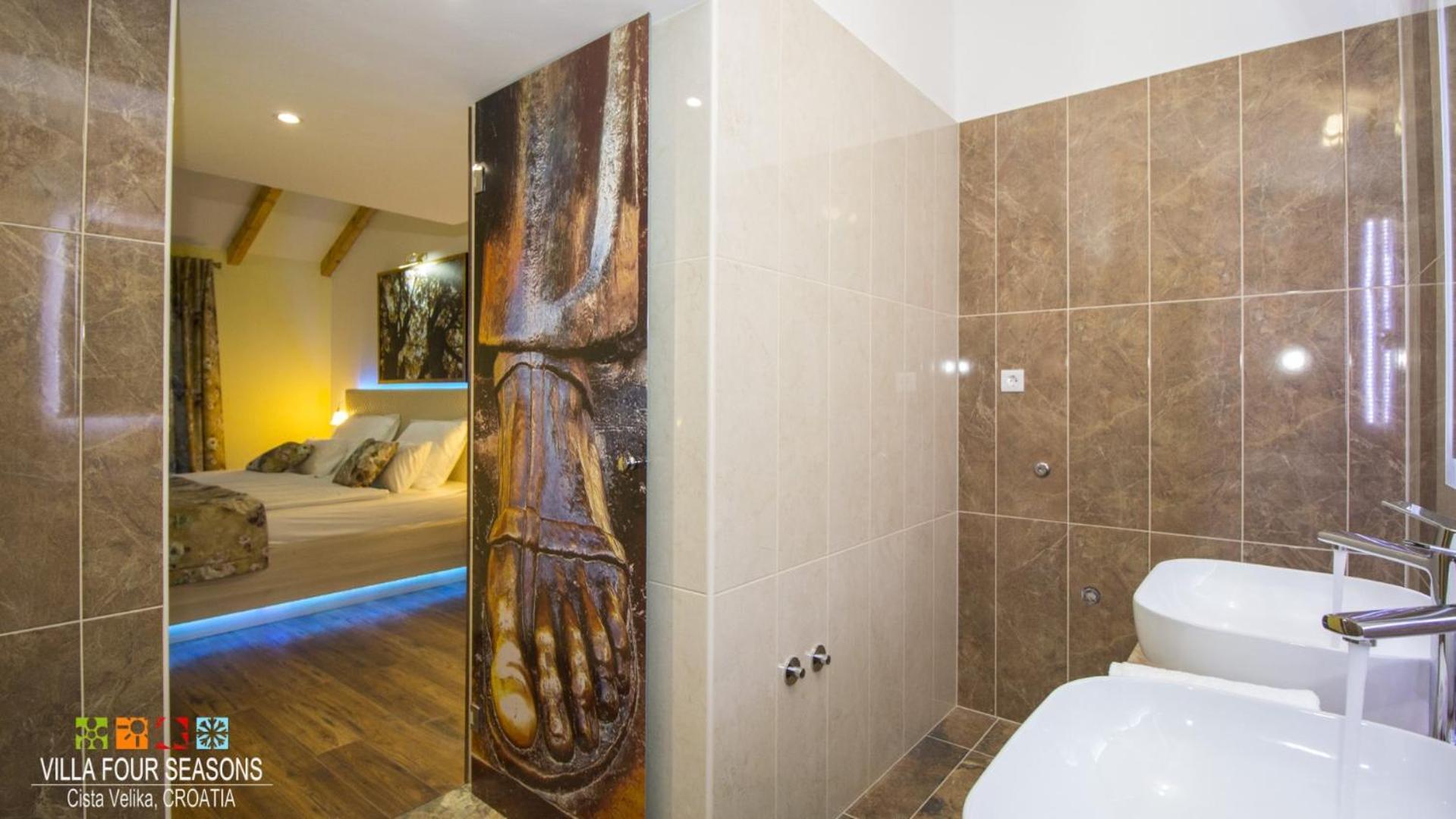 Villa Four Seasons, Heated Pool And 3 En-Suite Bathrooms Velika Cista  Exterior photo